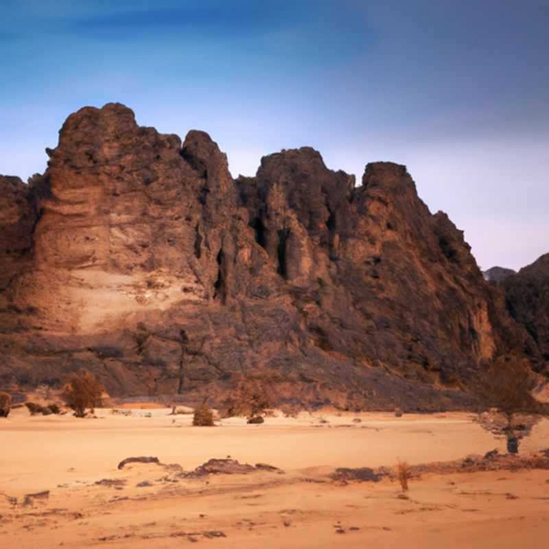 Randonnée saharienne dans le sublime Tassili n'Ajjer à la croisée de l'hiver et du printemps